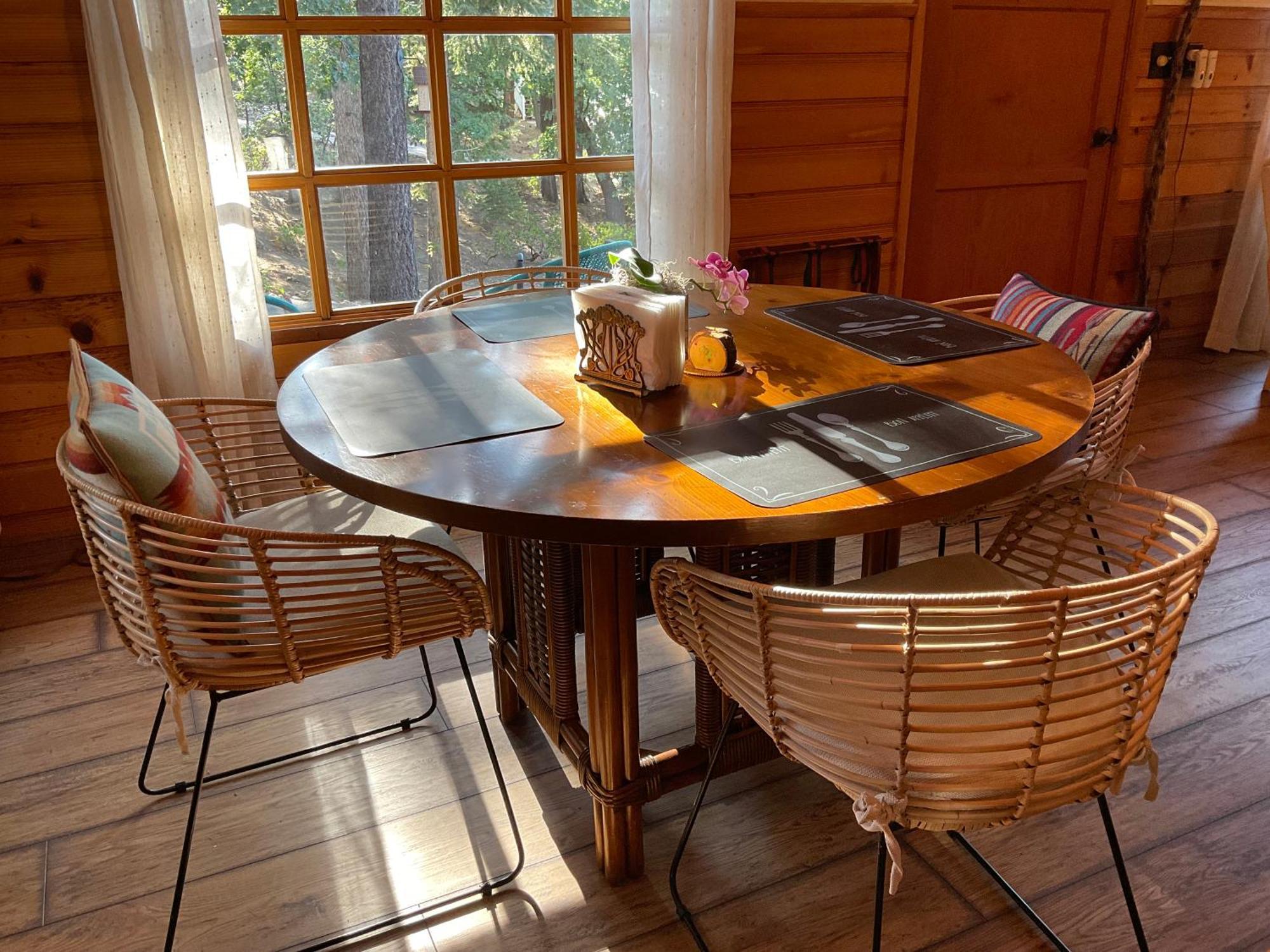 The Nest On Towne Trail - Hot Tub, Bbq, Fire Pit *